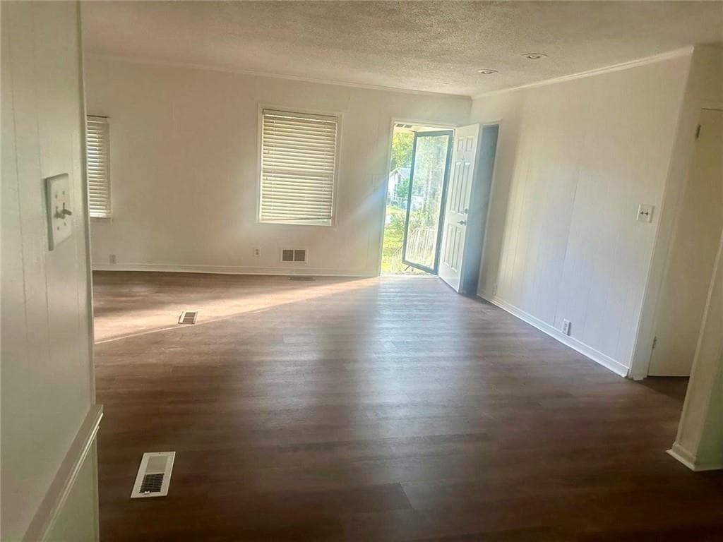 3 bedroom, 2 bathroom, 1,200 sq ft single family residence for rent at 2959 Reynolds Drive, Macon, GA 31206 for $1,100 a month — photo 2