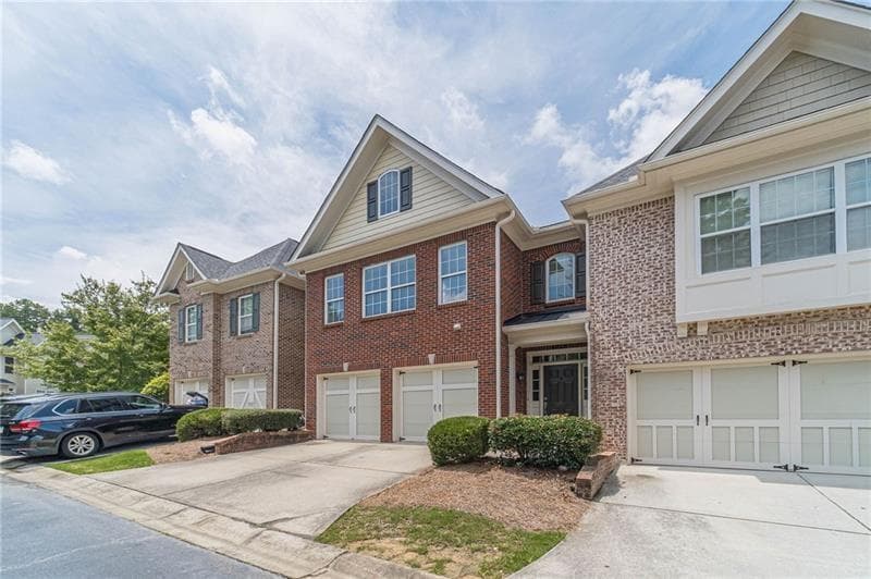 3 bedroom, 3 bathroom, 2,090 sq ft condominium for sale at 2364 Harshaw Avenue, Lawrenceville, GA 30043 — photo 2