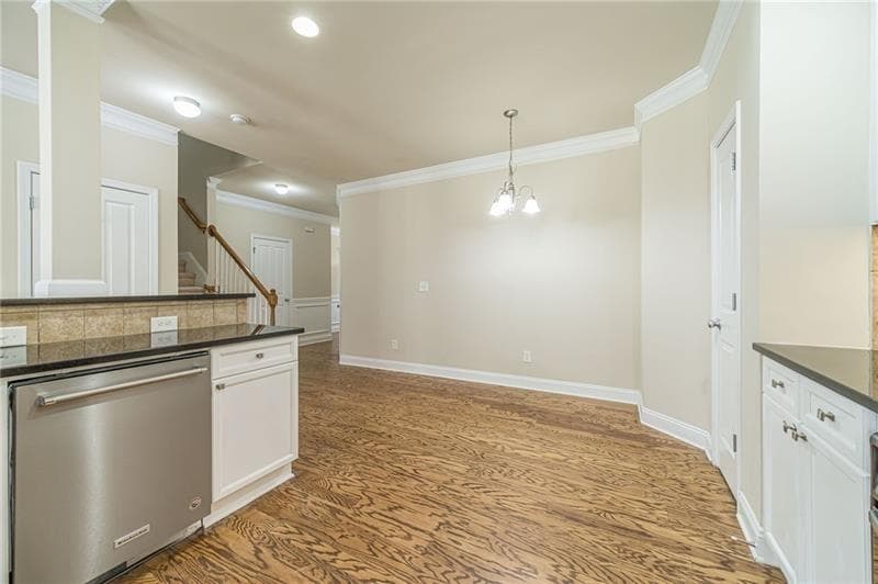 3 bedroom, 3 bathroom, 2,090 sq ft condominium for sale at 2364 Harshaw Avenue, Lawrenceville, GA 30043 — photo 5