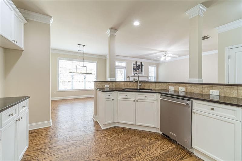 3 bedroom, 3 bathroom, 2,090 sq ft condominium for sale at 2364 Harshaw Avenue, Lawrenceville, GA 30043 — photo 8