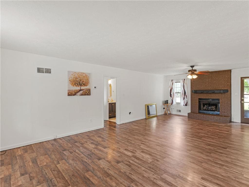 3 bedroom, 2 bathroom, 1,548 sq ft single family residence for sale at 121 Rosser Road, Mcdonough, GA 30252 — photo 3