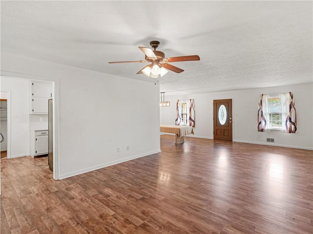 3 bedroom, 2 bathroom, 1,548 sq ft single family residence for sale at 121 Rosser Road, Mcdonough, GA 30252 — photo 6