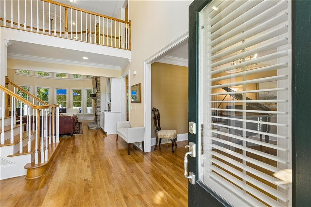 5 bedroom, 5 bathroom, 6,112 sq ft single family residence for sale at 9835 Autry Falls Drive, Johns Creek, GA 30022 — photo 3