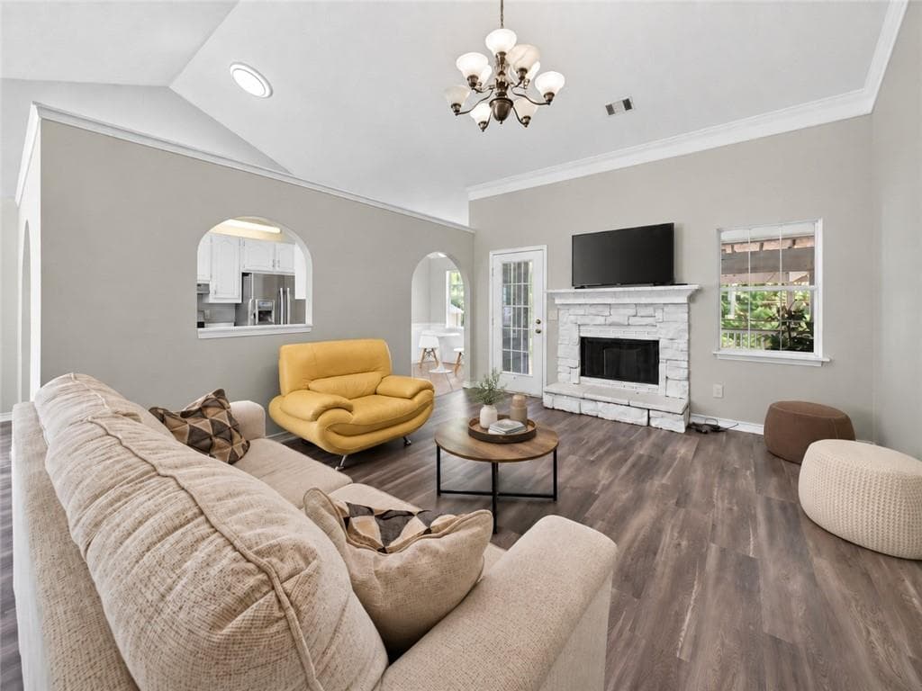 3 bedroom, 2 bathroom, 1,470 sq ft single family residence for sale at 660 Tribble Creek Drive, Grayson, GA 30017 — photo 5