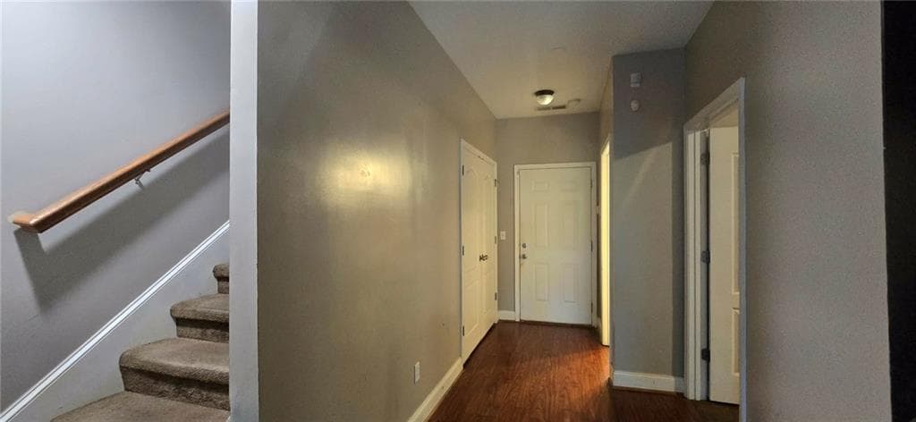 3 bedroom, 3 bathroom, 2,448 sq ft townhouse for sale at 1476 Talia Wood Circle, Atlanta, GA 30314 — photo 4