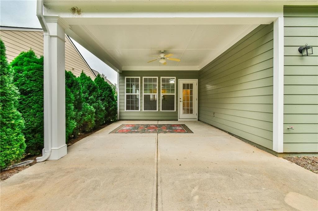 2 bedroom, 2 bathroom, 1,942 sq ft single family residence for sale at 6632 Fawn Meadow Lane, Hoschton, GA 30548 — photo 5