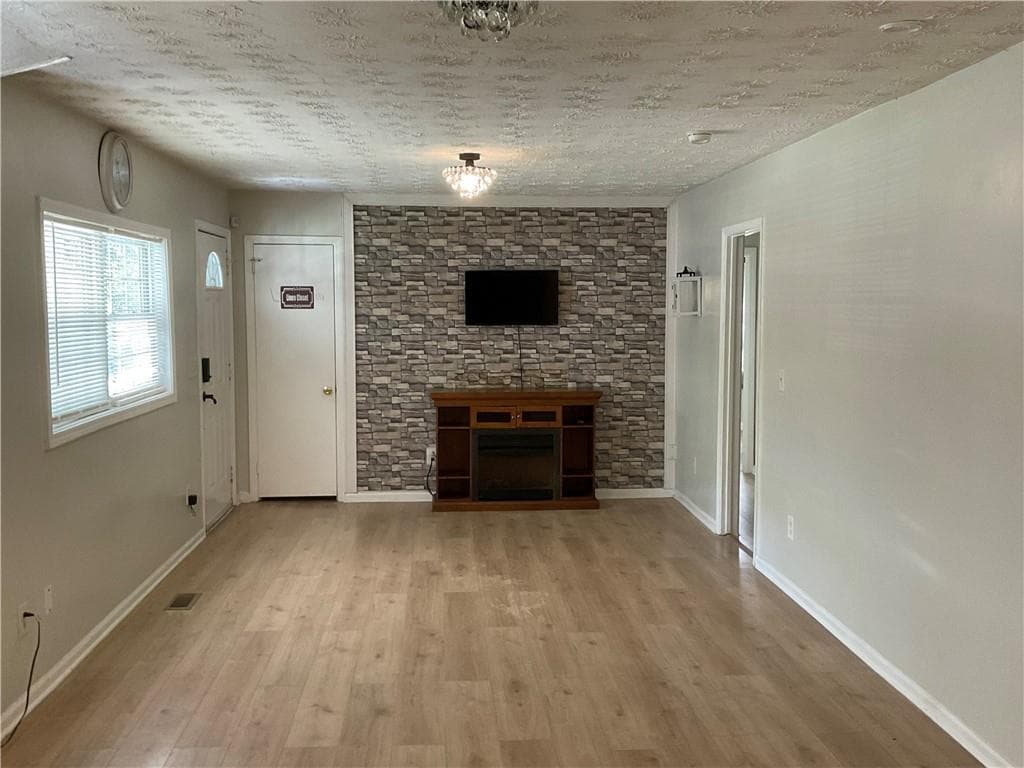 3 bedroom, 2 bathroom, 1,294 sq ft single family residence for sale at 2629 Rex Avenue, Atlanta, GA 30331 — photo 5