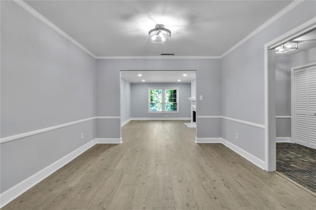 3 bedroom, 2 bathroom, 1,500 sq ft condominium for sale at 100 La Rue Place, Atlanta, GA 30327 — photo 6