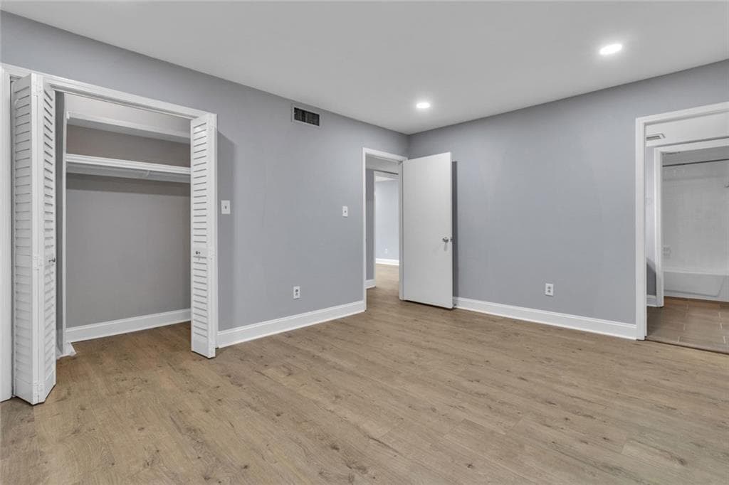 3 bedroom, 2 bathroom, 1,500 sq ft condominium for sale at 100 La Rue Place, Atlanta, GA 30327 — photo 8