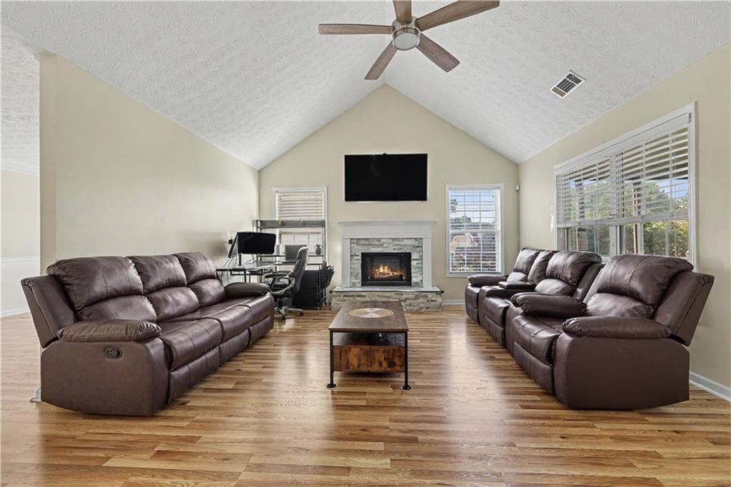 6 bedroom, 4 bathroom, 3,724 sq ft single family residence for sale at 3159 Battlement Circle, Loganville, GA 30052 — photo 6