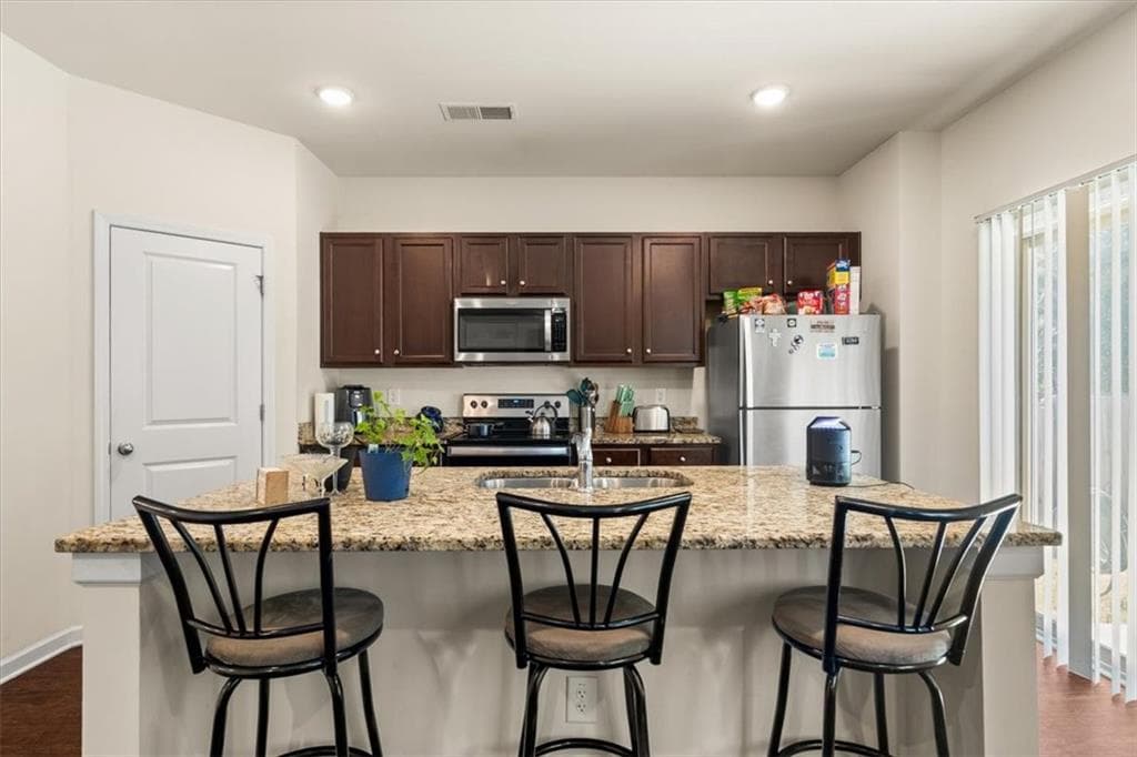 3 bedroom, 3 bathroom, 2,460 sq ft single family residence for sale at 7627 Rudder Circle, South Fulton, GA 30213 — photo 10