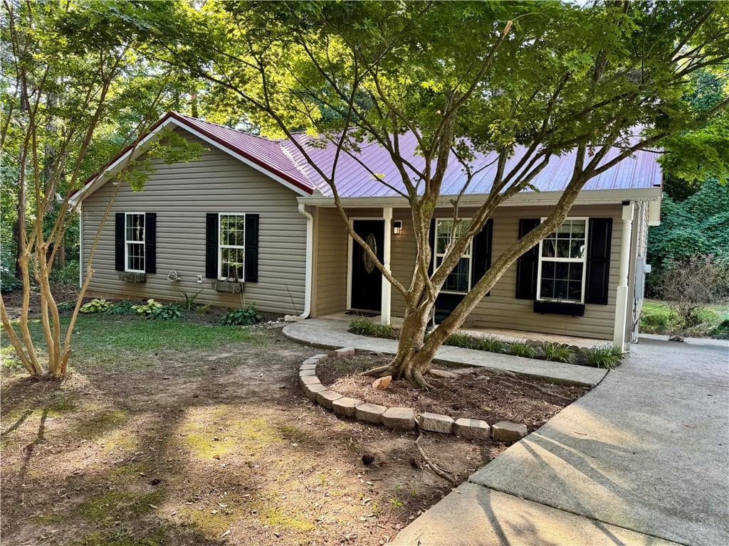 3 bedroom, 2 bathroom, 1,156 sq ft single family residence under contract at 101 Mineral Springs Road, Waco, GA 30182