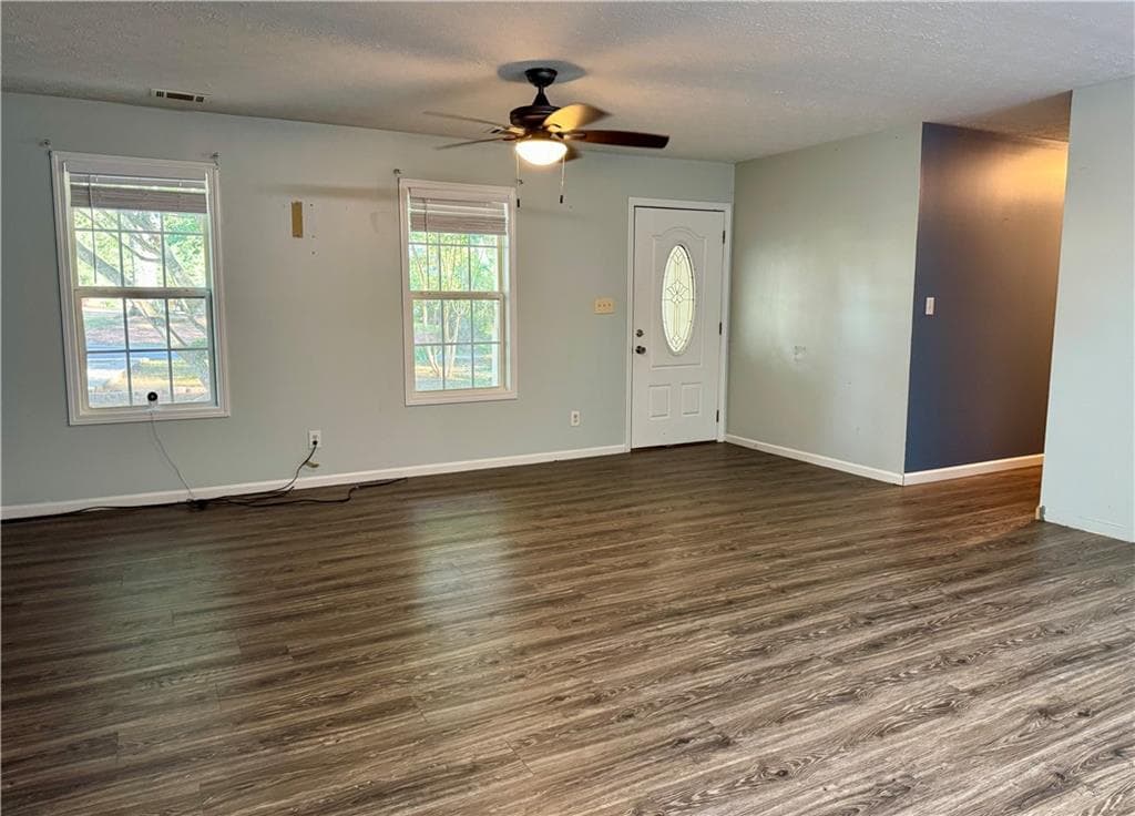 3 bedroom, 2 bathroom, 1,156 sq ft single family residence under contract at 101 Mineral Springs Road, Waco, GA 30182 — photo 3