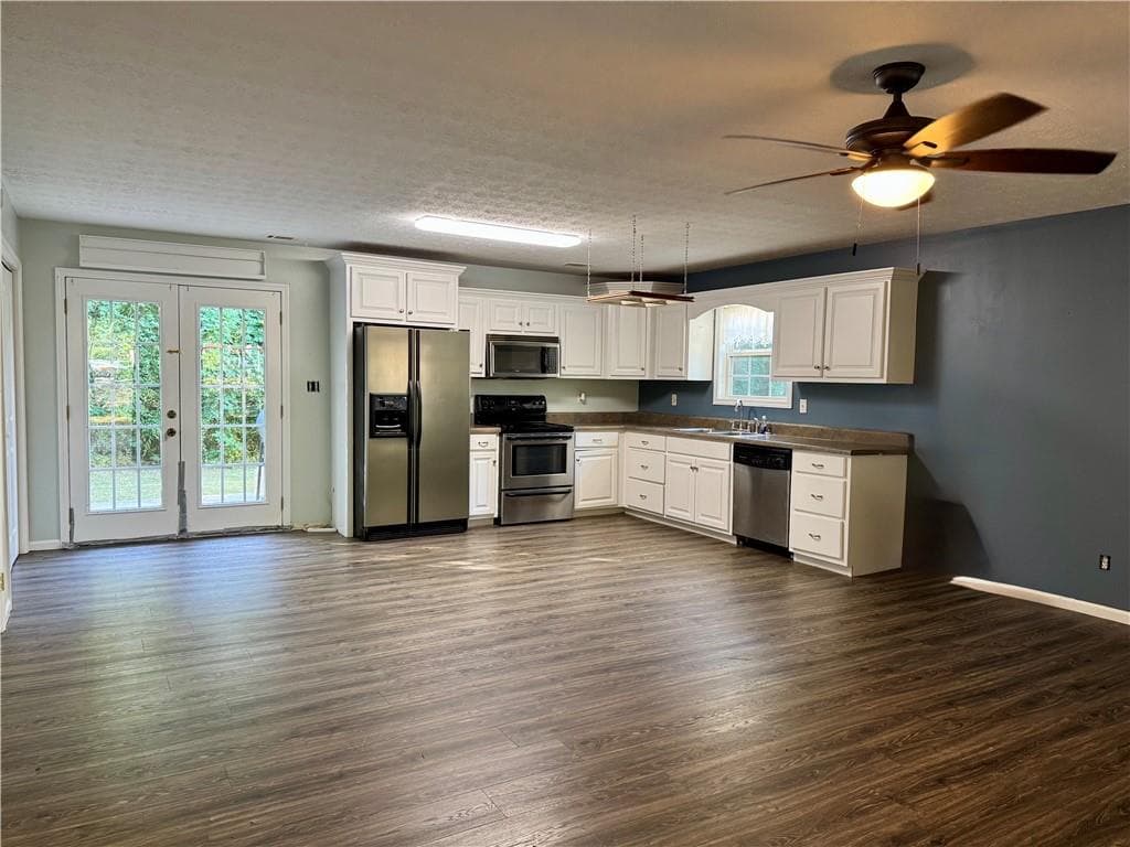 3 bedroom, 2 bathroom, 1,156 sq ft single family residence under contract at 101 Mineral Springs Road, Waco, GA 30182 — photo 5