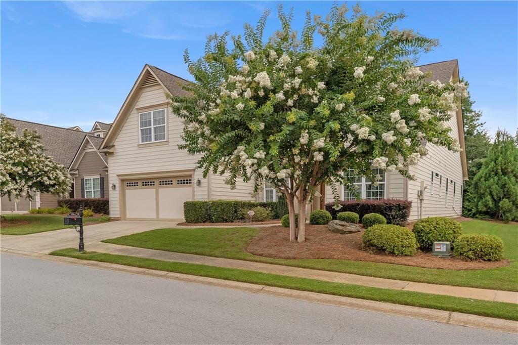 3 bedroom, 3 bathroom, 3,118 sq ft single family residence for sale at 3354 Locust Cove Road, Gainesville, GA 30504 — photo 5
