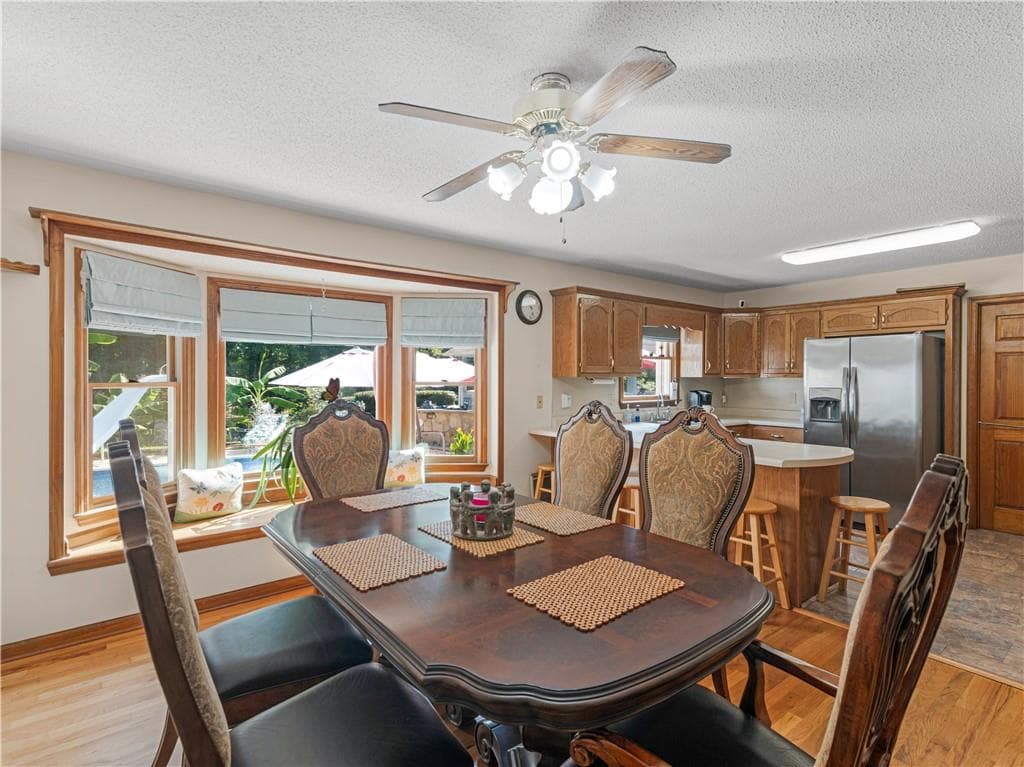 3 bedroom, 3 bathroom, 2,285 sq ft single family residence under contract at 837 Sunset Drive, Locust Grove, GA 30248 — photo 5