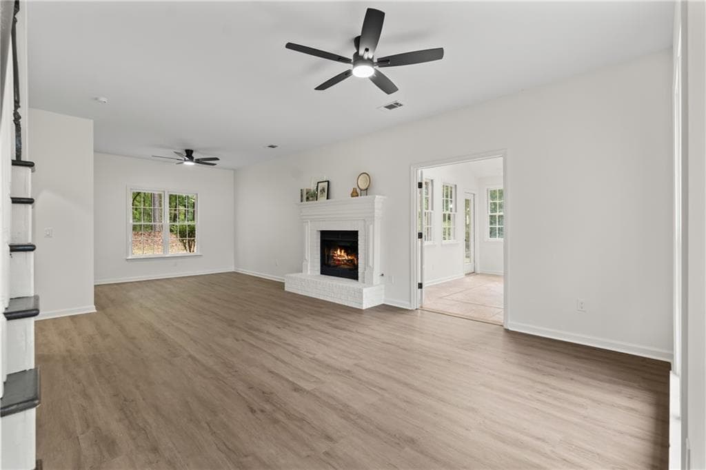 4 bedroom, 3 bathroom, 2,518 sq ft single family residence for sale at 71 Picketts View, Acworth, GA 30101 — photo 4