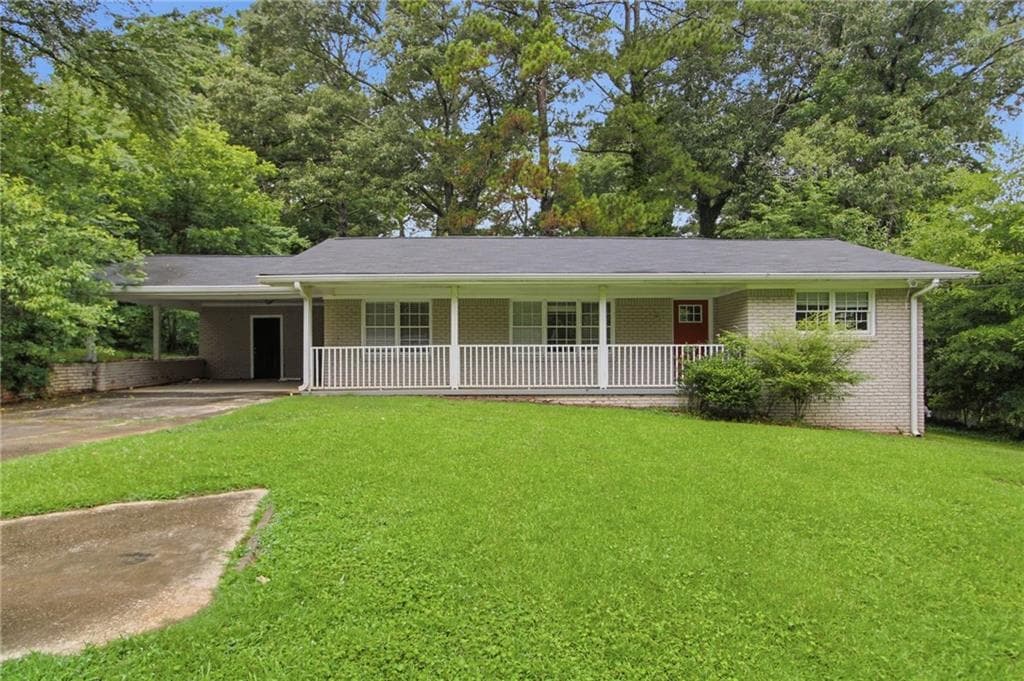 3 bedroom, 2 bathroom, 1,498 sq ft single family residence for sale at 3975 Phylis Place, Decatur, GA 30035 — photo 1 of 28