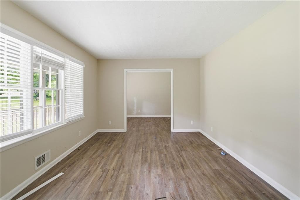 3 bedroom, 2 bathroom, 1,498 sq ft single family residence for sale at 3975 Phylis Place, Decatur, GA 30035 — photo 6