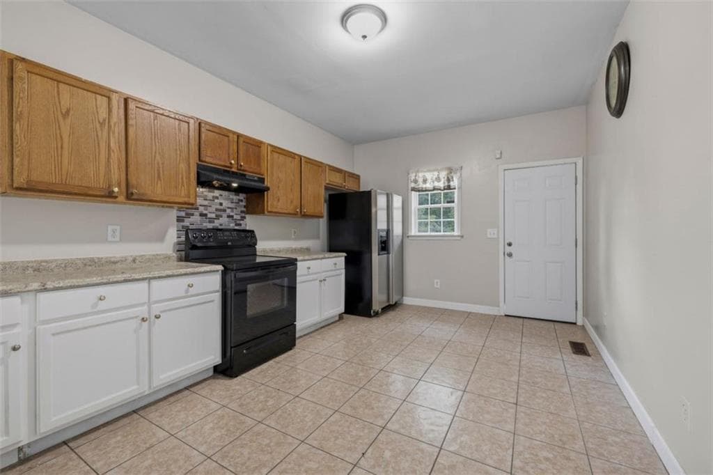 4 bedroom, 3 bathroom, 1,463 sq ft single family residence for sale at 845 Mildred Place, Atlanta, GA 30318 — photo 8