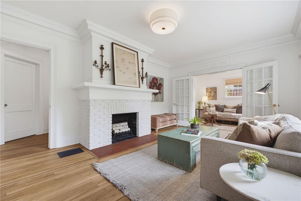 4 bedroom, 3 bathroom, 2,760 sq ft single family residence for sale at 252 Kings Highway, Decatur, GA 30030 — photo 3