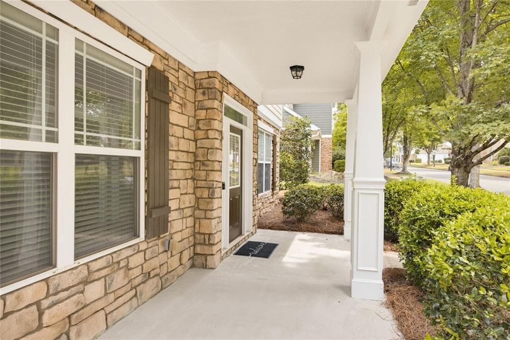 4 bedroom, 4 bathroom, 2,713 sq ft single family residence for sale at 210 Harmony Lake Drive, Canton, GA 30115 — photo 2