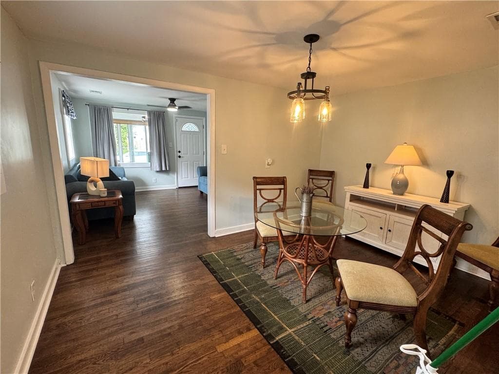 3 bedroom, 2 bathroom, 1,100 sq ft single family residence for sale at 1229 E Bolton Street, Savannah, GA 31404 — photo 9