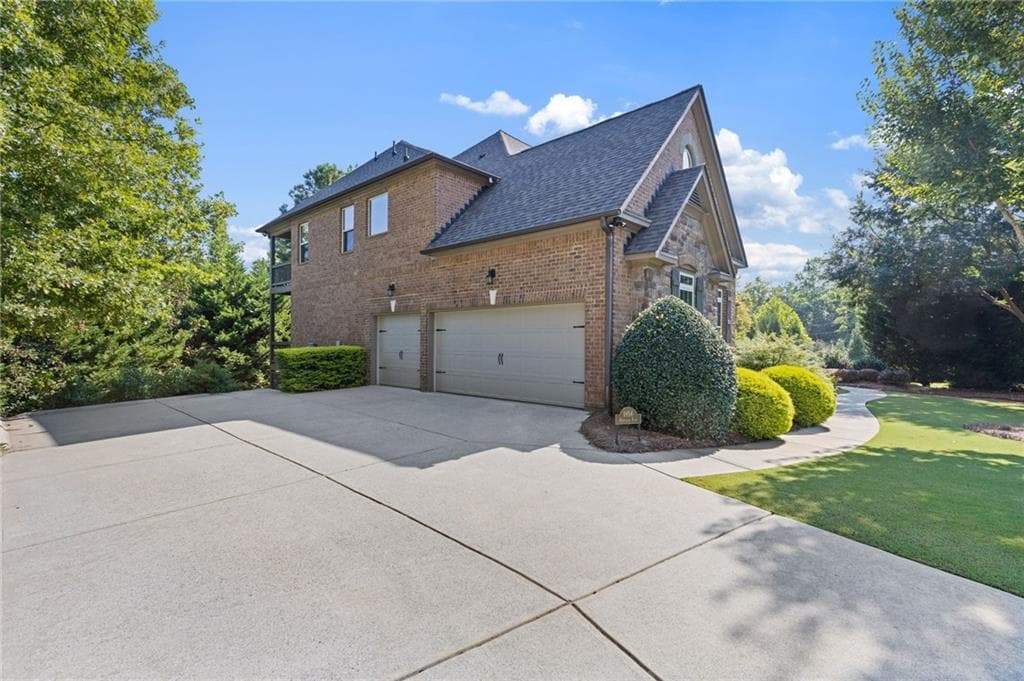 6 bedroom, 5 bathroom, 5,283 sq ft single family residence for sale at 1856 Heritage Pass, Milton, GA 30004 — photo 5