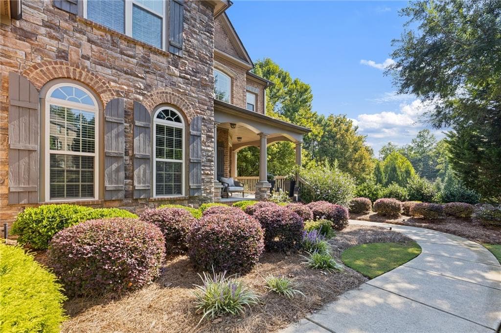 6 bedroom, 5 bathroom, 5,283 sq ft single family residence for sale at 1856 Heritage Pass, Milton, GA 30004 — photo 6