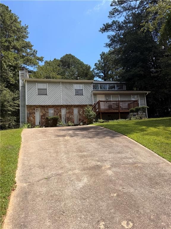 3 bedroom, 3 bathroom, 1,680 sq ft single family residence for sale at 3533 Ridgetop Court, Ellenwood, GA 30294