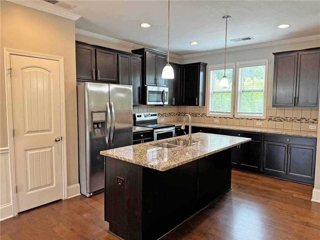 3 bedroom, 4 bathroom, 1,740 sq ft townhouse for sale at 6027 Landers Loop, Fairburn, GA 30213 — photo 7