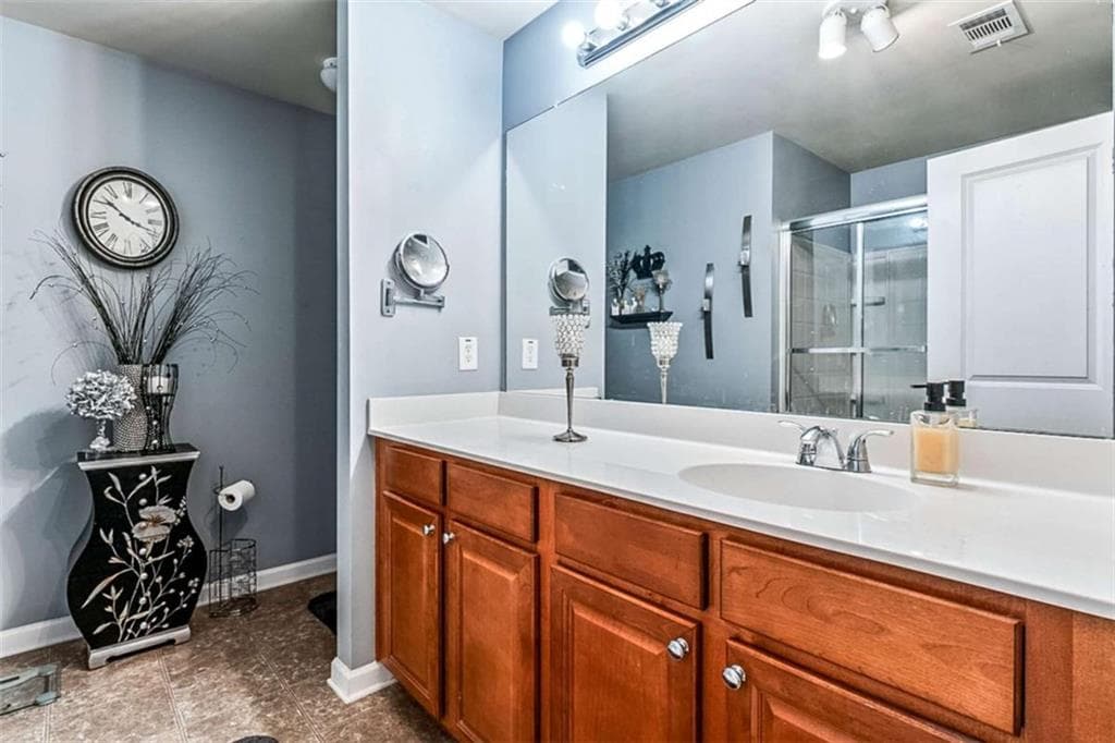 4 bedroom, 3 bathroom, 2,096 sq ft townhouse for sale at 2904 Ridgeview Drive, Atlanta, GA 30331 — photo 9