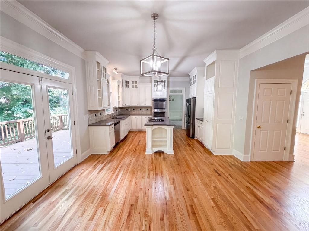 6 bedroom, 6 bathroom, 5,291 sq ft single family residence for sale at 1093 Hidden Spirit Trail, Lawrenceville, GA 30045 — photo 2