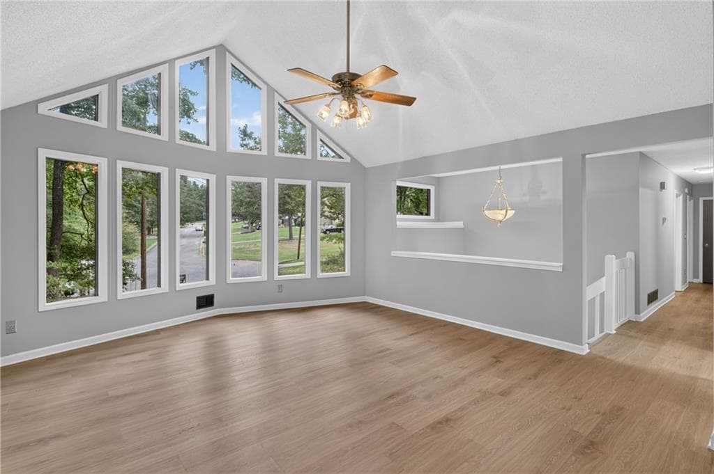 3 bedroom, 3 bathroom, 2,047 sq ft single family residence for sale at 15 Hinton Court, Dacula, GA 30019 — photo 3