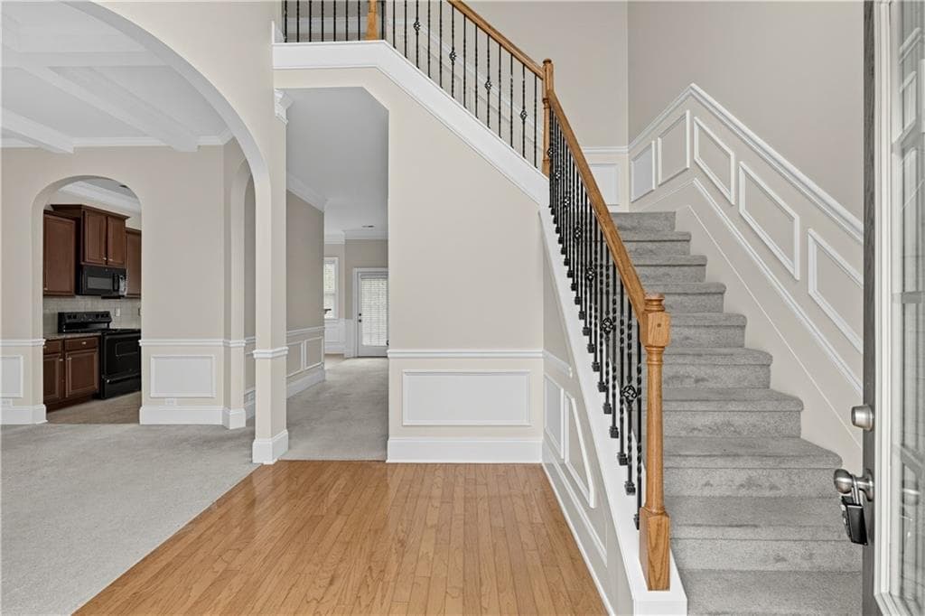 5 bedroom, 3 bathroom, 2,509 sq ft single family residence for sale at 217 Saintvry Path, Atlanta, GA 30349 — photo 5