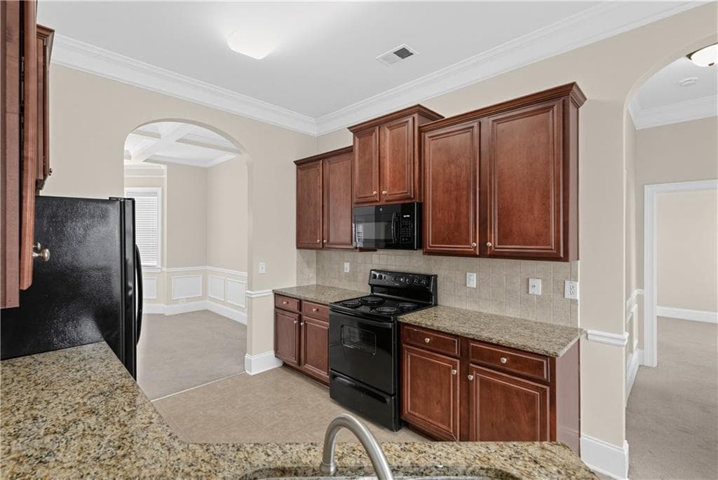 5 bedroom, 3 bathroom, 2,509 sq ft single family residence for sale at 217 Saintvry Path, Atlanta, GA 30349 — photo 8