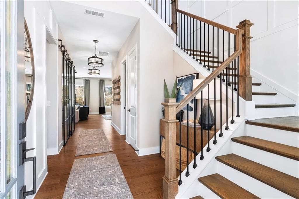 5 bedroom, 4 bathroom, 3,392 sq ft single family residence for sale at 5170 Canter Court, Cumming, GA 30040 — photo 7