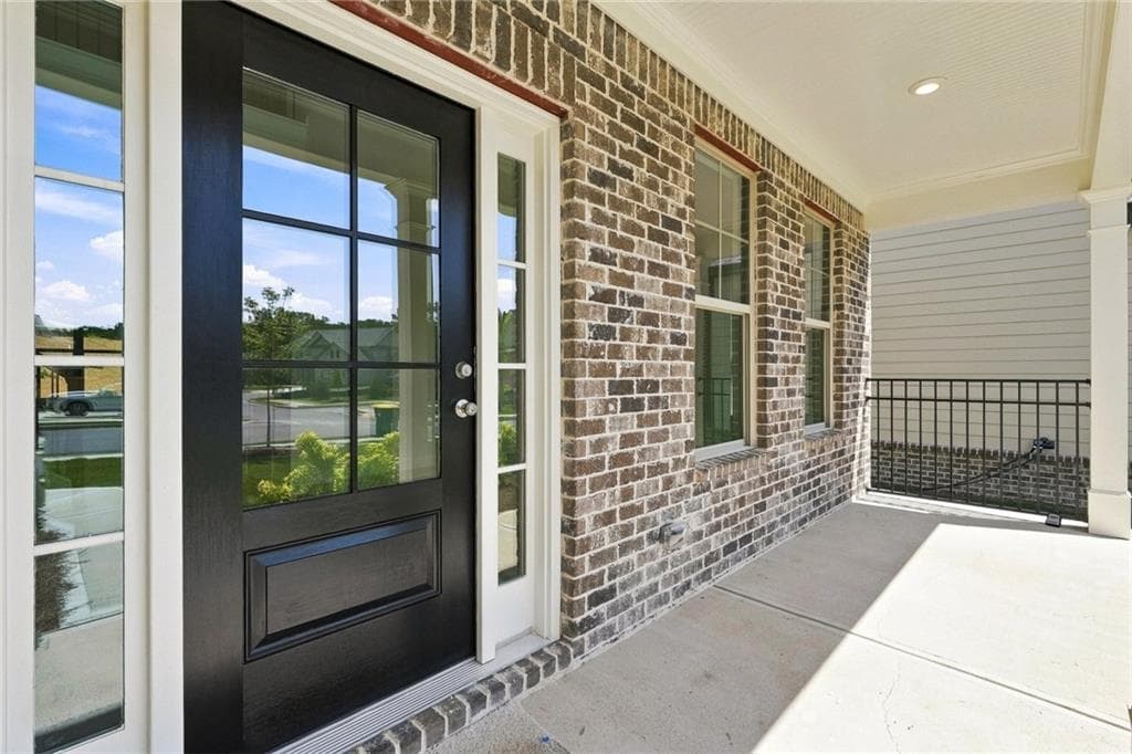 5 bedroom, 4 bathroom, 3,500 sq ft single family residence for rent at 5837 Creek Indian Drive, Sugar Hill, GA 30518 for $4,750 a month — photo 4