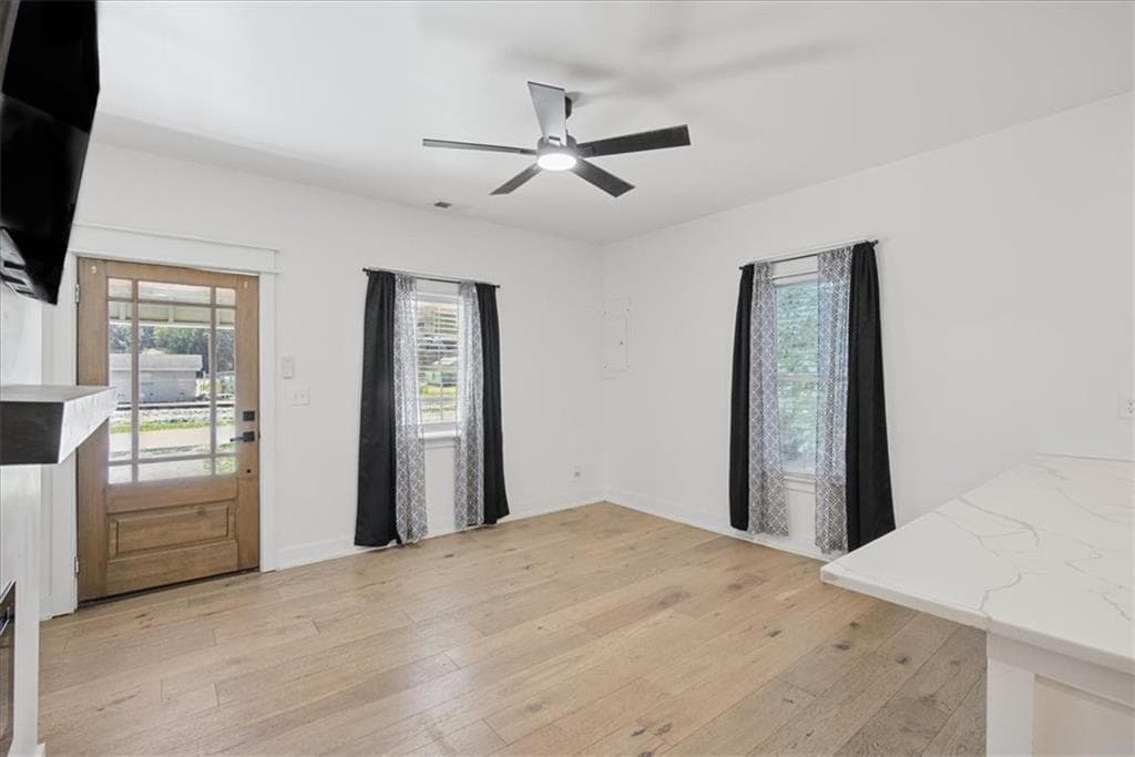 3 bedroom, 1 bathroom, 962 sq ft single family residence for sale at 607 Harlan Street, Calhoun, GA 30701 — photo 6