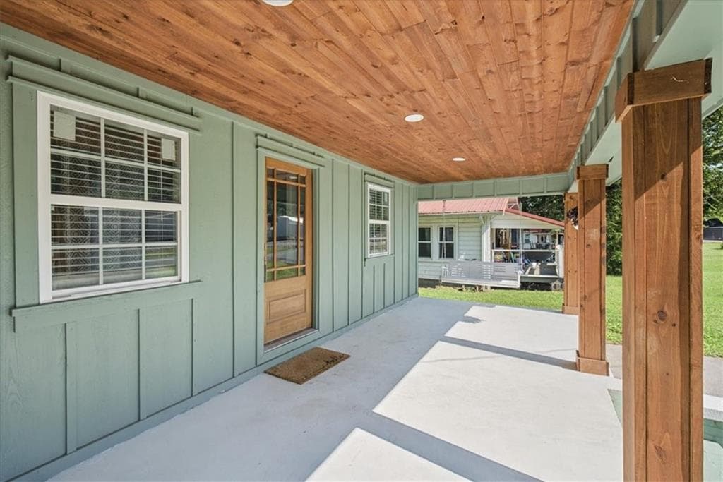 3 bedroom, 1 bathroom, 962 sq ft single family residence for sale at 607 Harlan Street, Calhoun, GA 30701 — photo 3