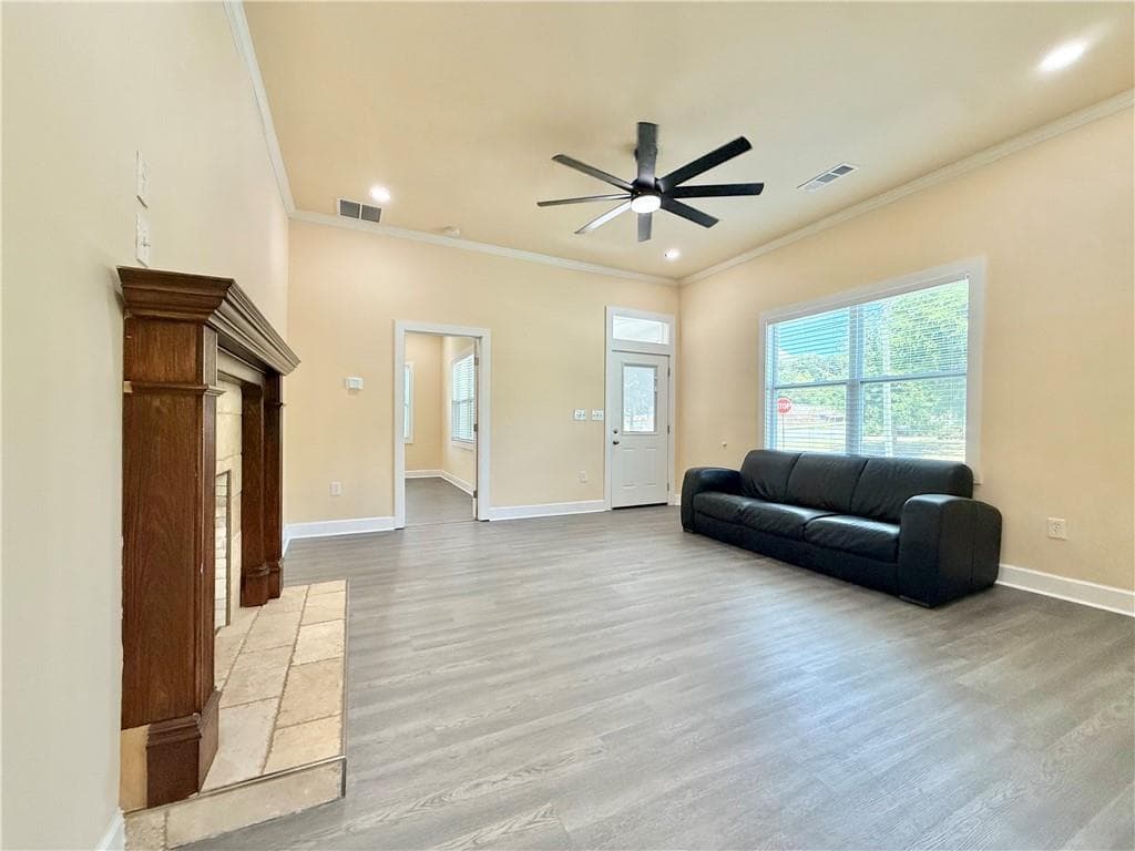 2 bedroom, 2 bathroom, 1,100 sq ft single family residence for rent at 1759 Bolton Road, Atlanta, GA 30318 for $2,000 a month — photo 9
