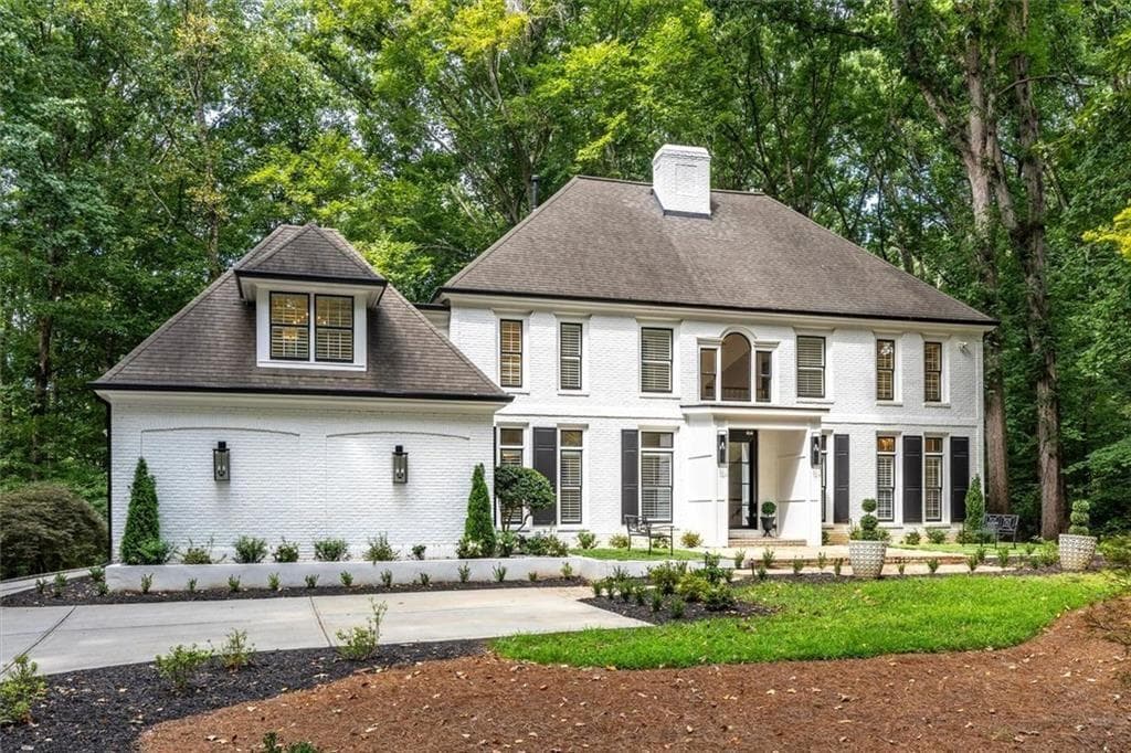 5 bedroom, 6 bathroom, 5,994 sq ft single family residence for sale at 5585 Silver Ridge Drive, Smoke Rise, GA 30087 — photo 5