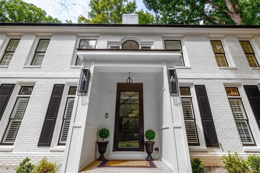 5 bedroom, 6 bathroom, 5,994 sq ft single family residence for sale at 5585 Silver Ridge Drive, Smoke Rise, GA 30087 — photo 7