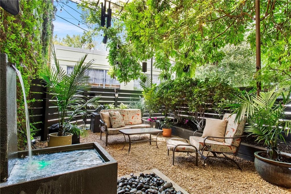 2 bedroom, 2 bathroom, 1,784 sq ft condominium for sale at 1570 Dekalb Avenue F, Atlanta, GA 30307 — photo 3