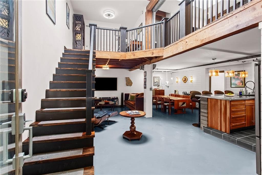 2 bedroom, 2 bathroom, 1,784 sq ft condominium for sale at 1570 Dekalb Avenue F, Atlanta, GA 30307 — photo 4