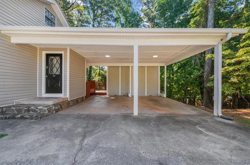 3 bedroom, 2 bathroom, 1,331 sq ft single family residence under contract at 1861 Jimmy Dodd Road, Buford, GA 30518 — photo 3
