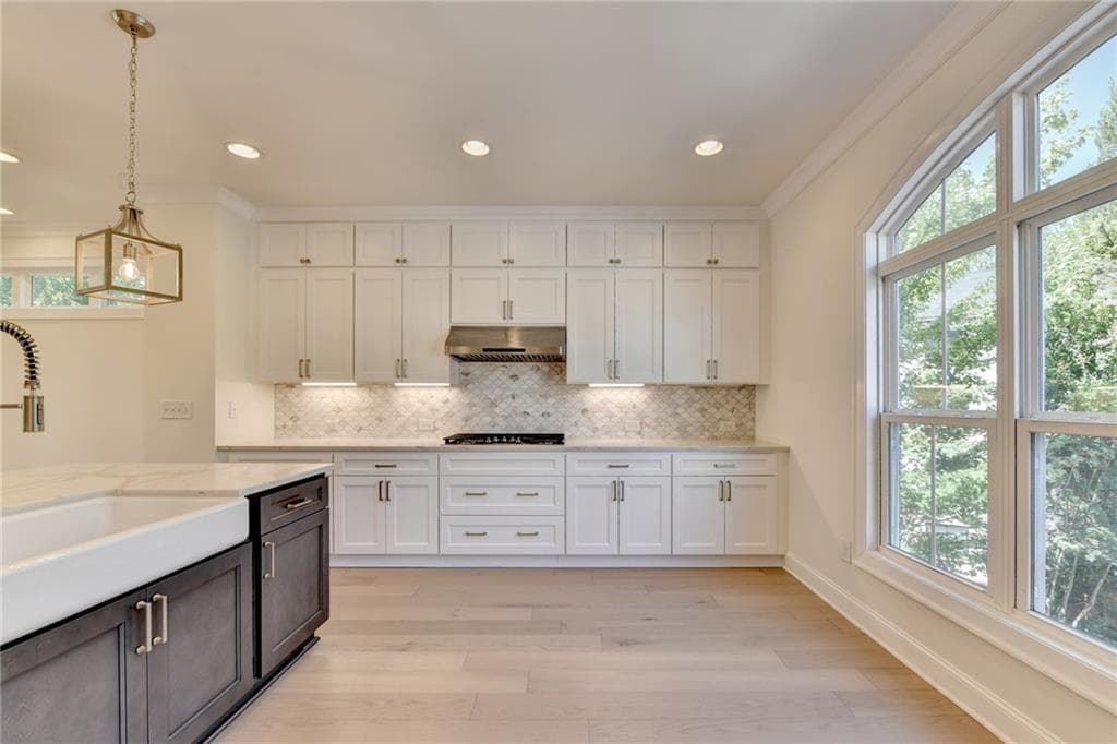 4 bedroom, 4 bathroom, 2,388 sq ft townhouse for sale at 1701 Kenstone Walk, Dunwoody, GA 30338 — photo 9