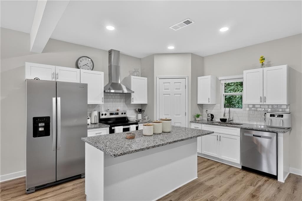3 bedroom, 3 bathroom, 2,151 sq ft single family residence for sale at 5571 Panola Place, Lithonia, GA 30058 — photo 7