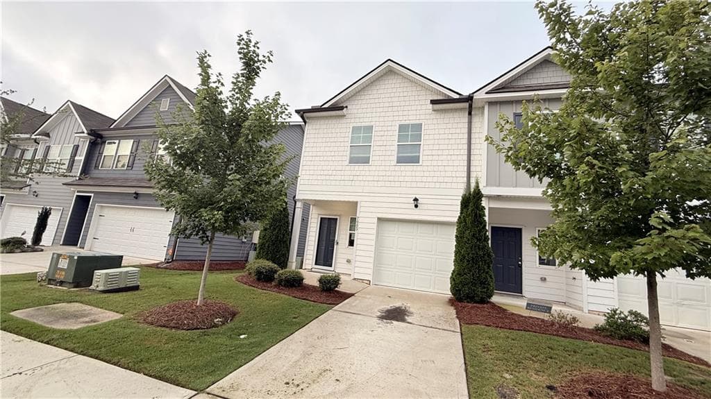 3 bedroom, 3 bathroom, 1,528 sq ft townhouse for sale at 7085 GLADSTONE Circle, Stonecrest, GA 30038
