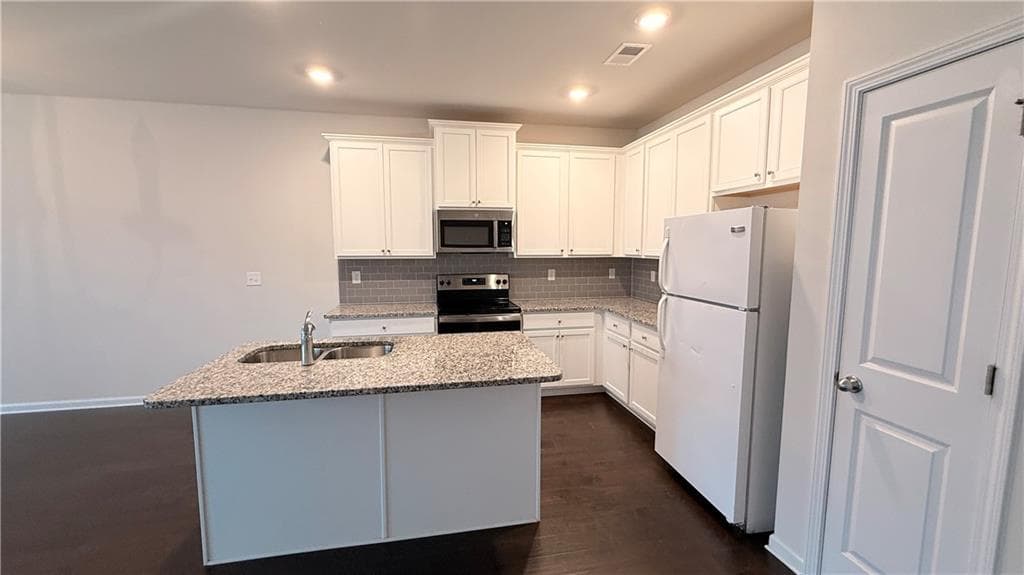 3 bedroom, 3 bathroom, 1,528 sq ft townhouse for sale at 7085 GLADSTONE Circle, Stonecrest, GA 30038 — photo 3